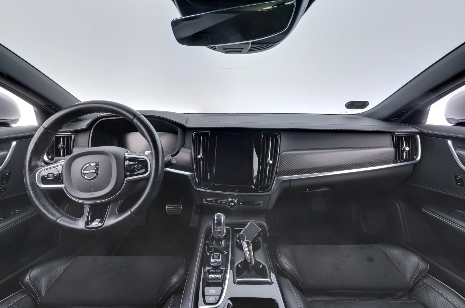 Car Image - 7yIu03zoNdS25YDColf2ev
