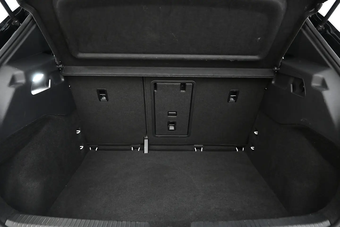 Car Image - 7Mk4jl2fbiLT0IhFqo3kDk
