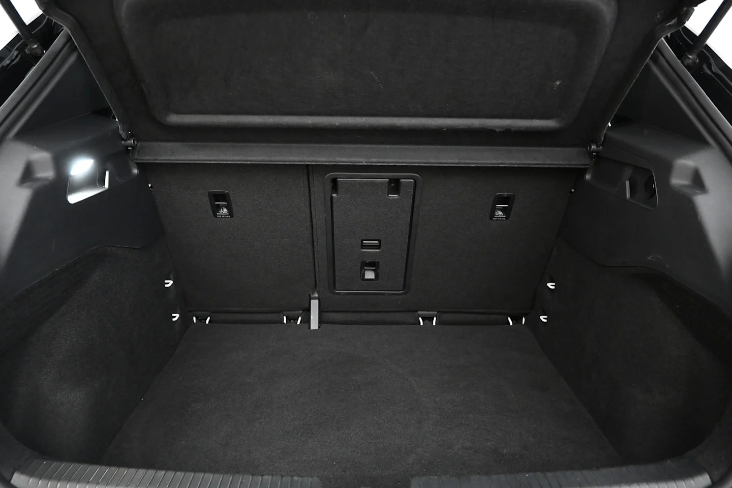 Car Image - 7Mk4jl2fbiLT0IhFqo3kDk