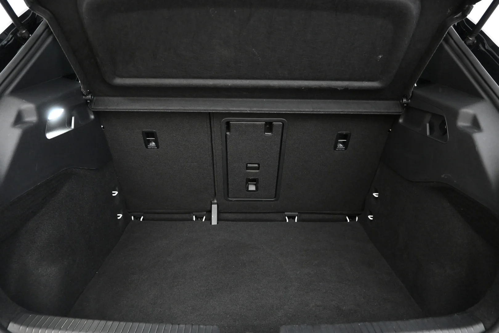 Car Image - 7Mk4jl2fbiLT0IhFqo3kDk