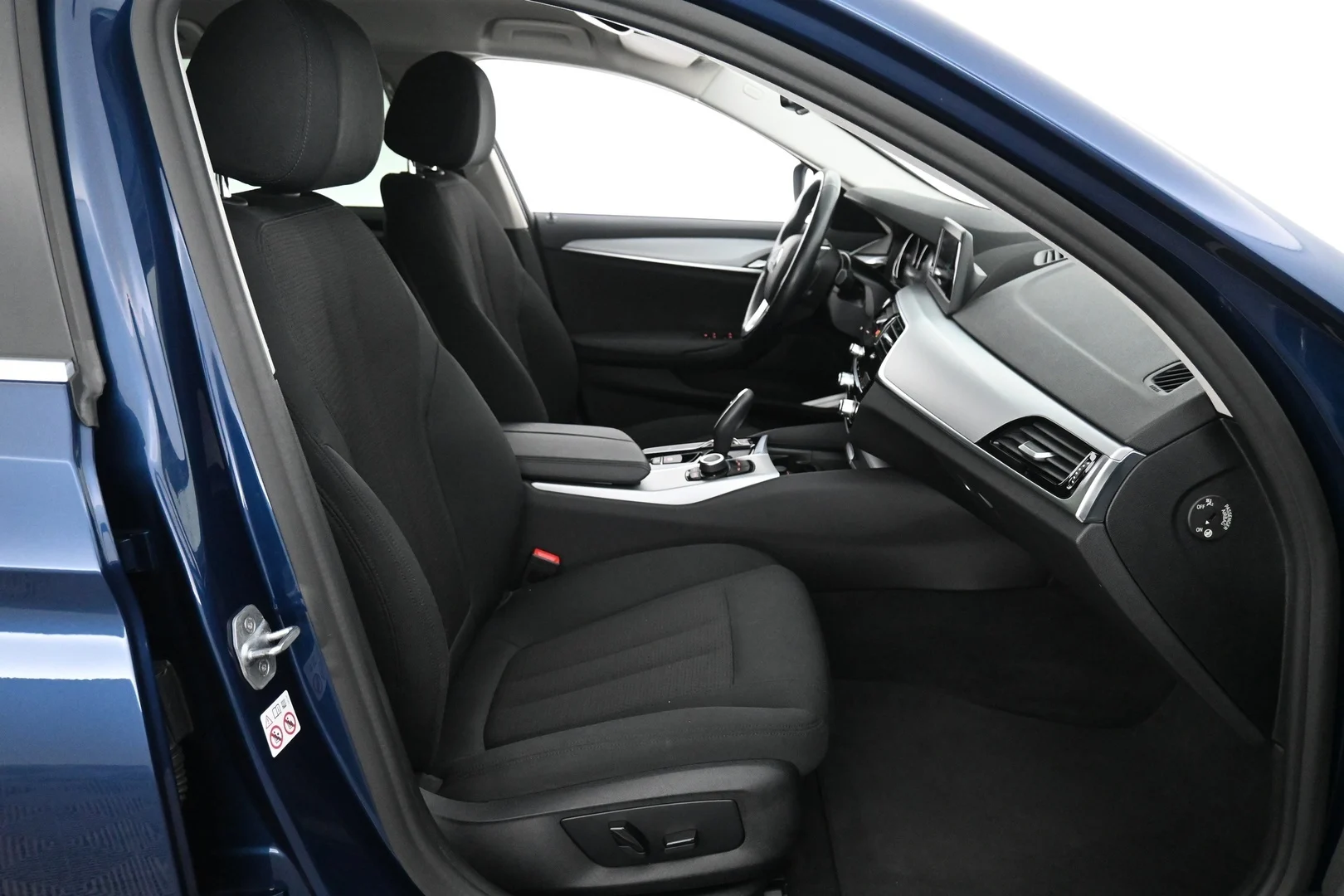 Car Image - 7rmlrLK2kn1SZKMtdeJ08A