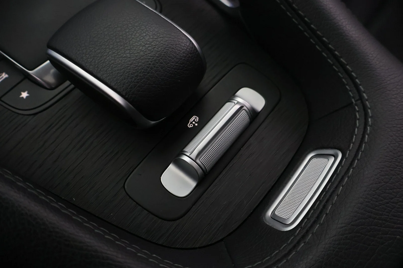 Car Image - 4sjMUUmjWnM0Zcv4h1z8rG