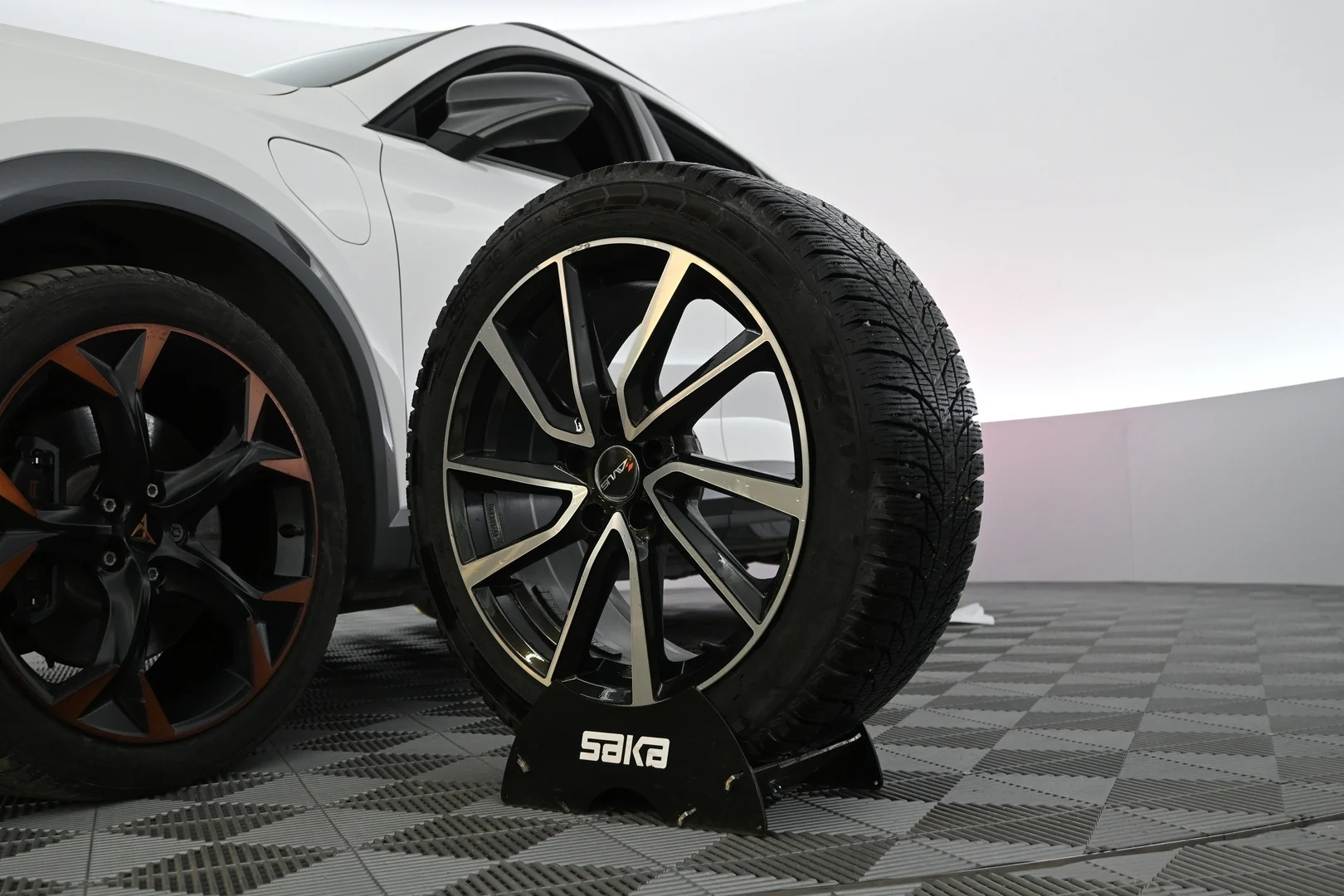 Car Image - 2OolTpmu8NM4JXa9ovFmHo