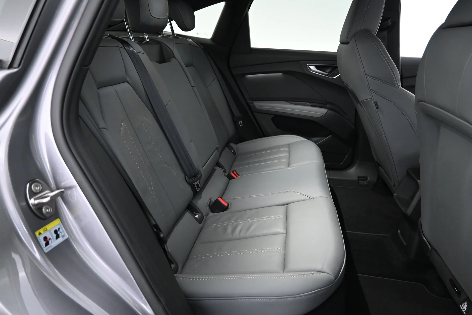 Car Image - 2XYwLy6vQHlbh5JPHyaBIx