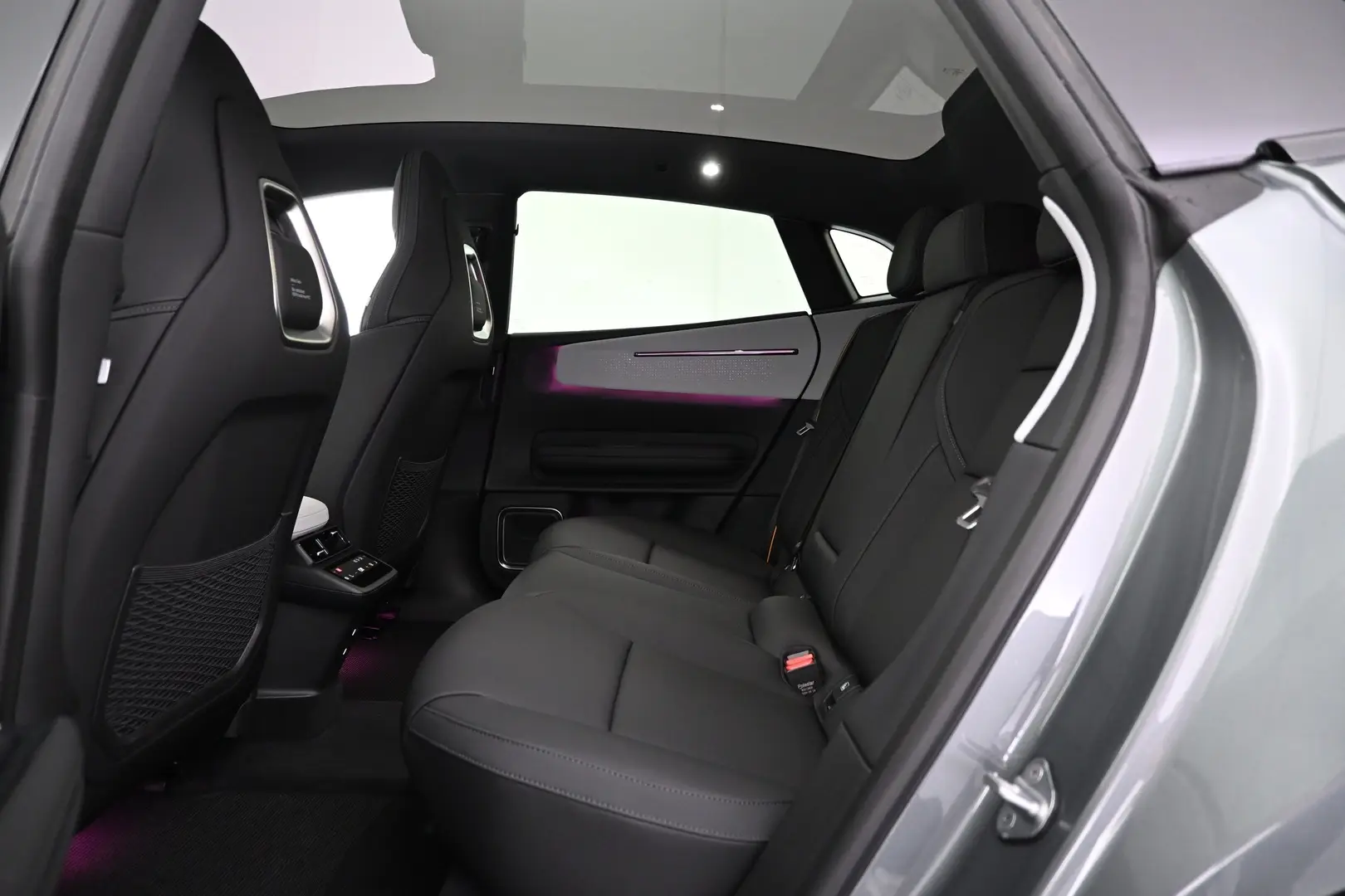 Car Image - 6BTLXUbNRVZf19OAmQOFbr