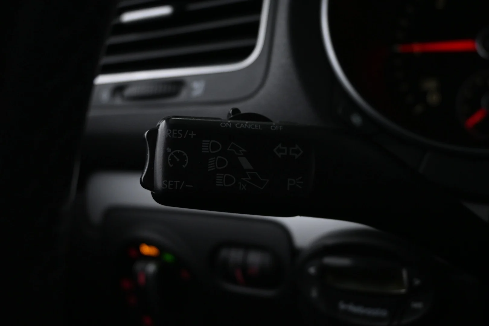 Car Image - 15GB2symRfGjtd1D8GNRcg