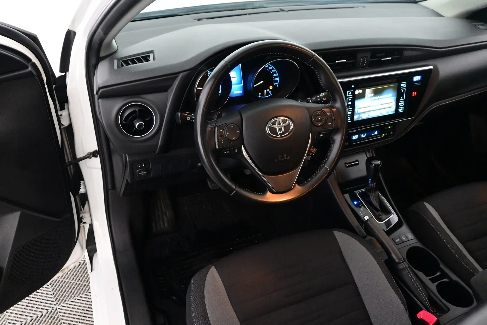 Car Image - 2cTHoid4NZXNLAf9Bn9CVP