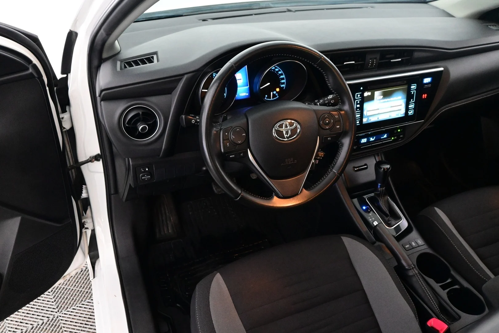 Car Image - 2cTHoid4NZXNLAf9Bn9CVP