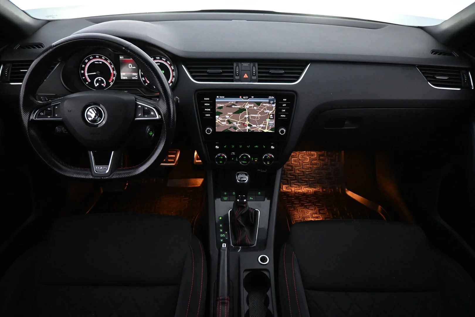 Car Image - cv10tFgoMR17Xz4XF98bd