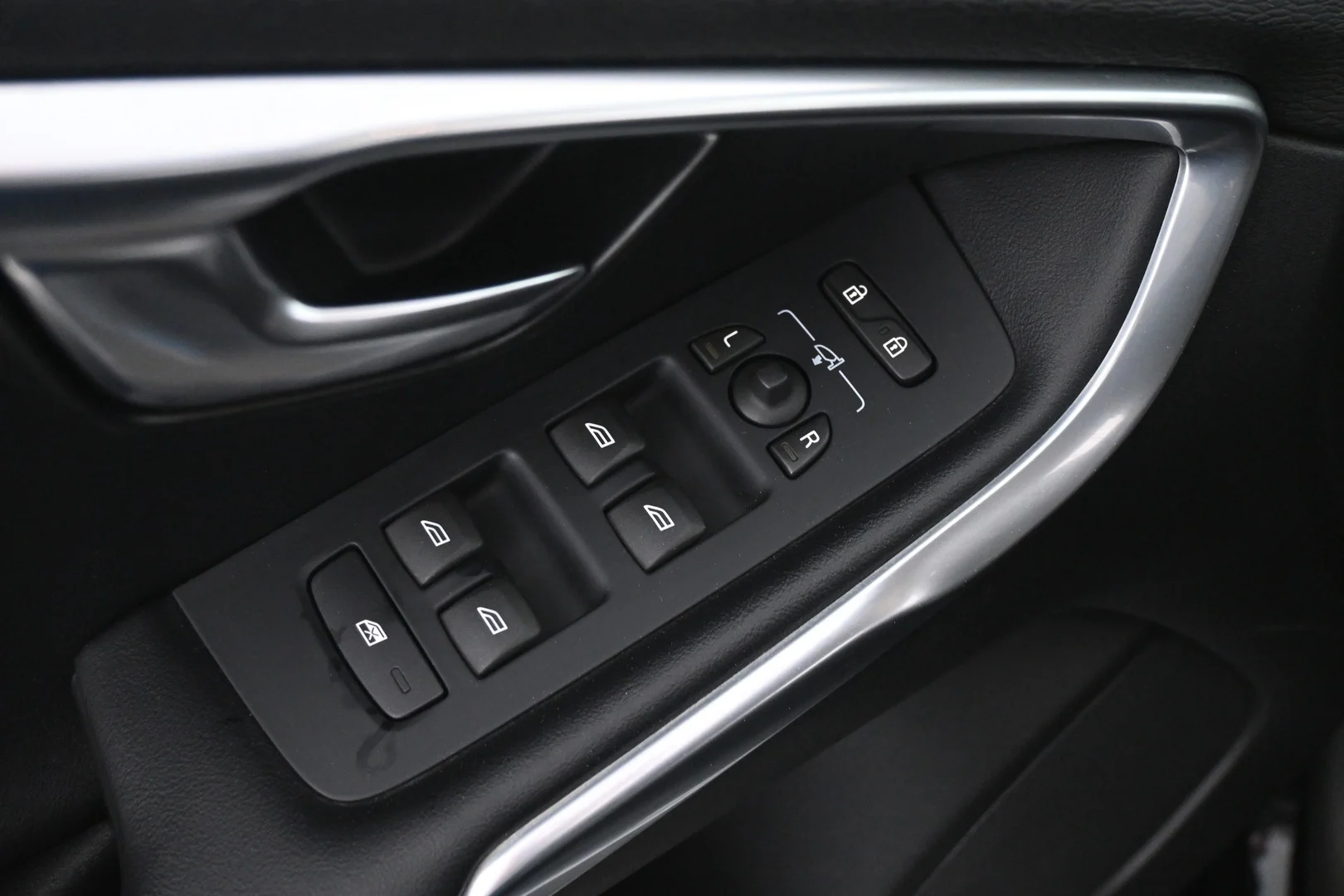 Car Image - 2soSBejxAveWkQNW9sFY9j