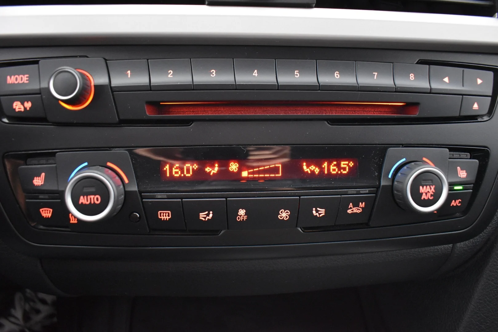 Car Image - 2vGE9Sg0qx18ACLxcSHP89