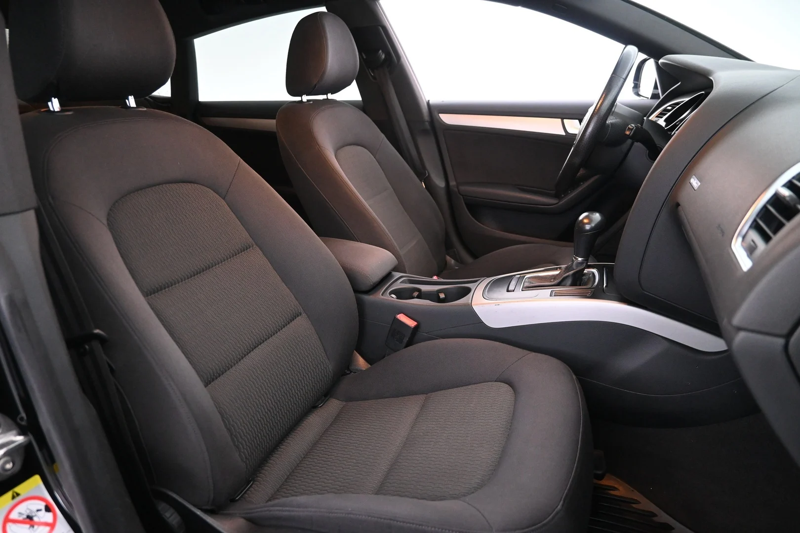Car Image - 4KCvr6o5GVRsjmBPABPN15