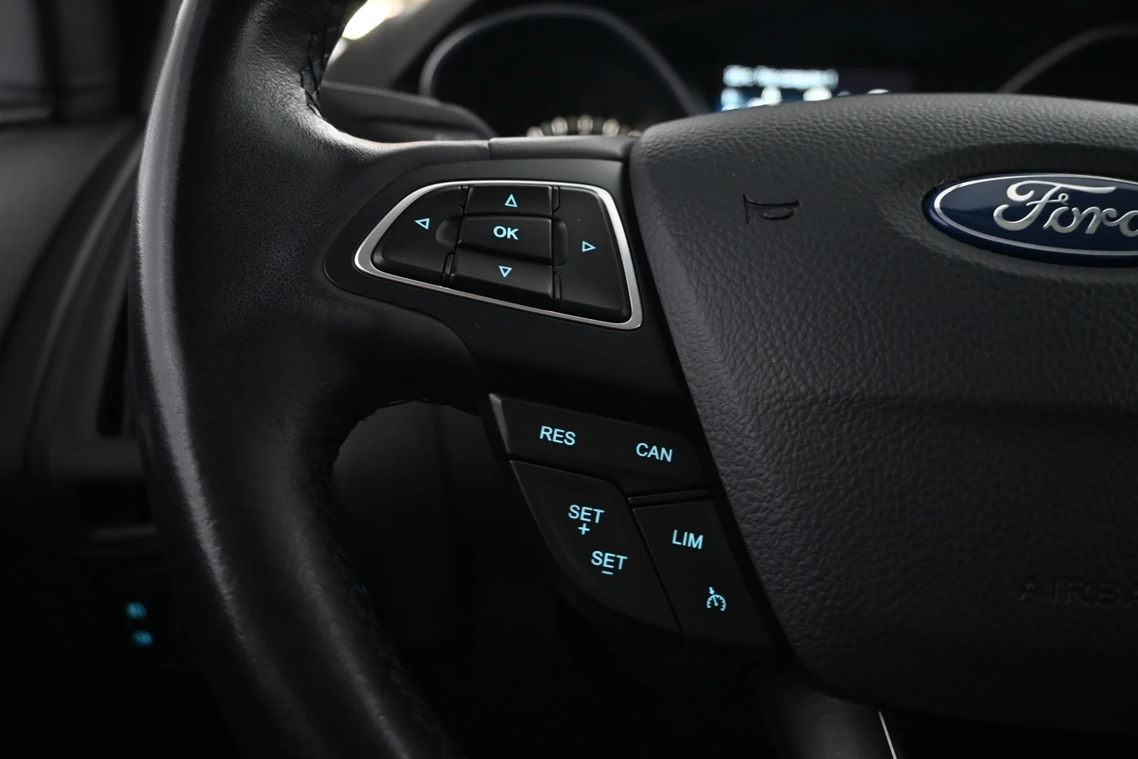 Car Image - 014q648F3KIzCJfE1QmoCh