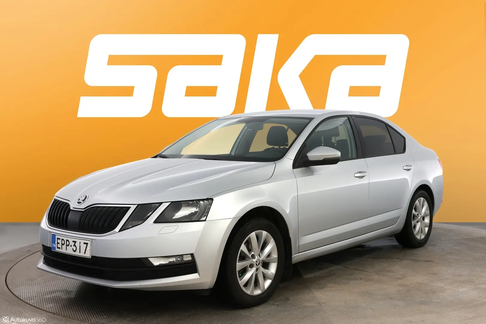 Car Image - 5UxozruUhcRIn5c3jeUMLm