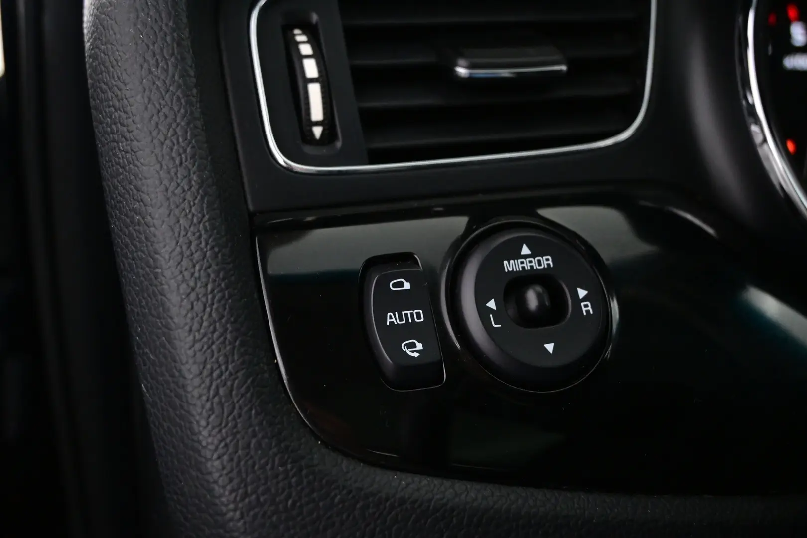 Car Image - 4kfq9yT0QRMpEoukRqTEHz