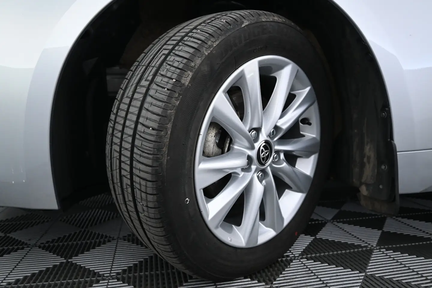 Car Image - 3N9JPqXrnevJegZNEWgJdP