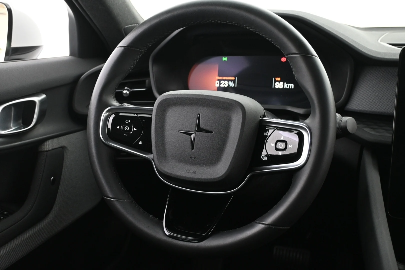 Car Image - 3R0DkSwNfRIe1rppvsNSxV