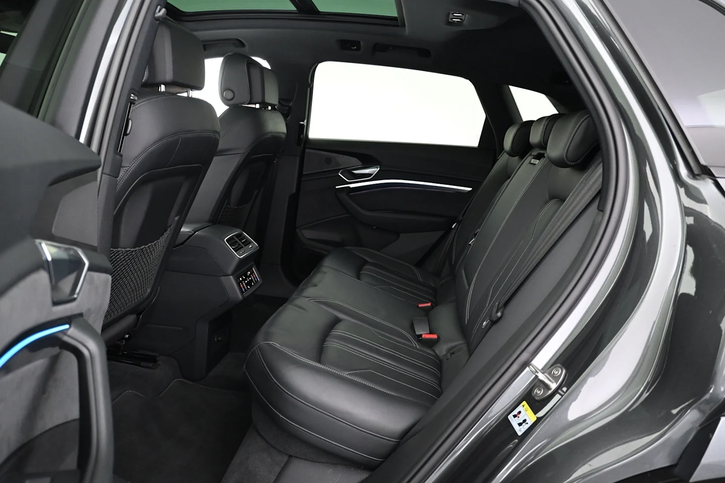 Car Image - 13qKRl2OPLxgjSBJBgMV9z