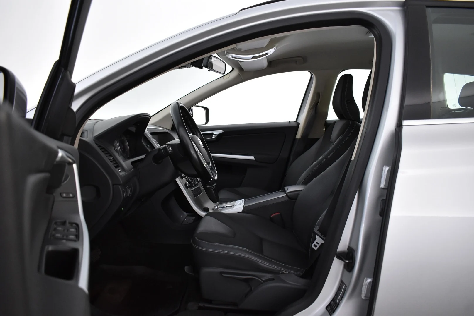 Car Image - 7BsNnu82a8oghXaQnv6LG3