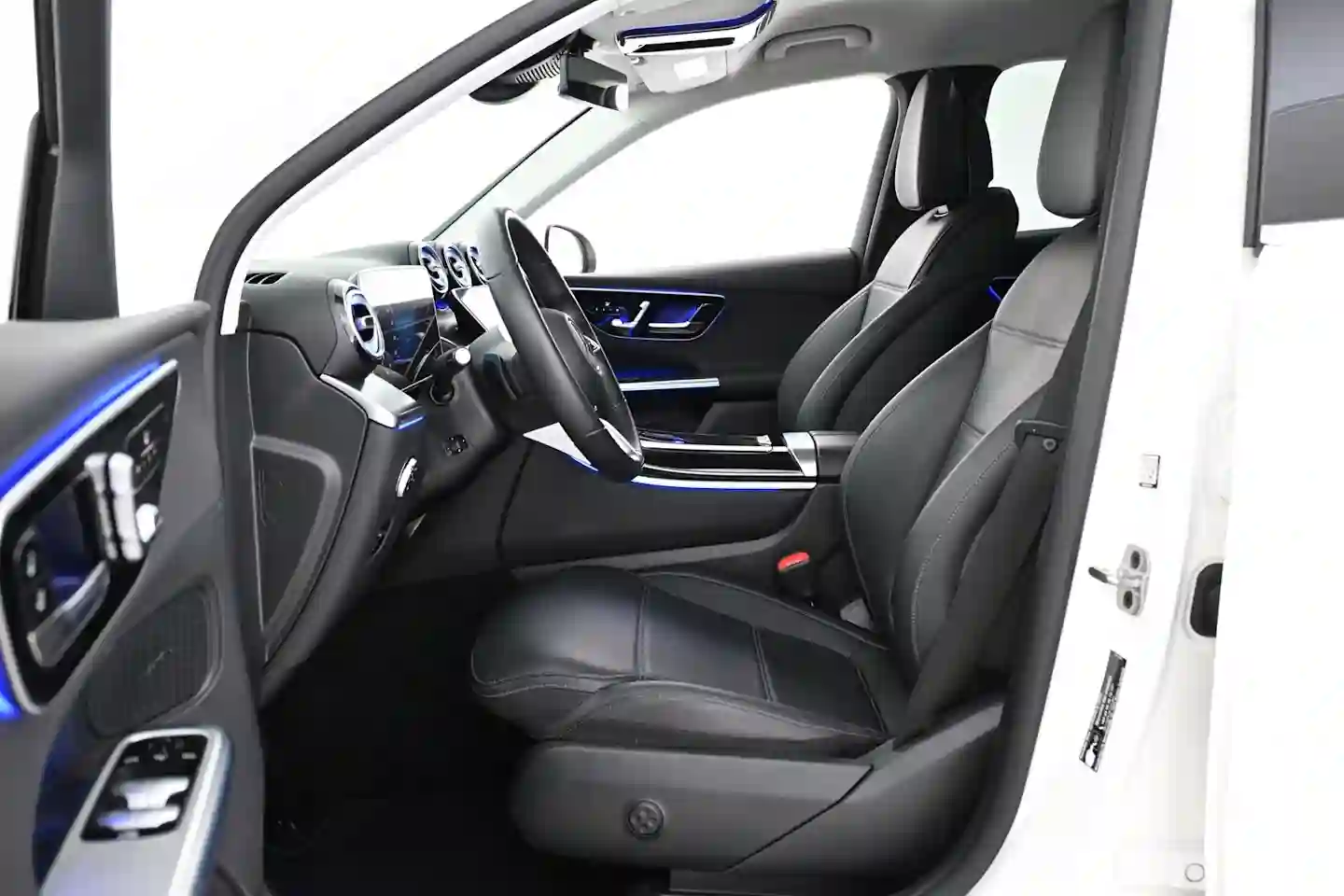 Car Image - 2uu31yfomFCju8B97pzJ8a