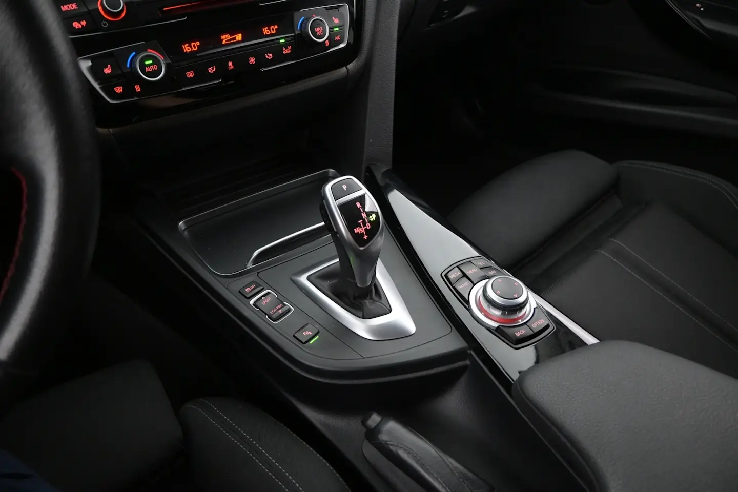 Car Image - 7jWSxeudiB5QsE2Hm0hgqS