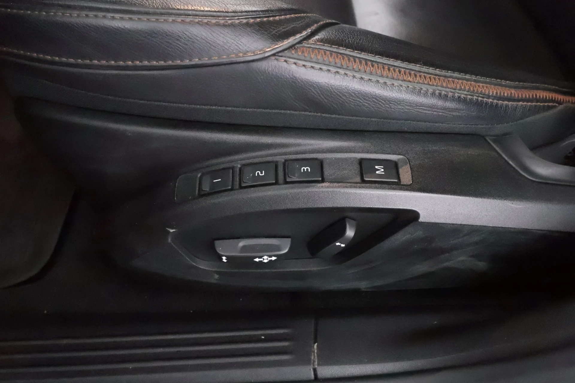 Car Image - 1ycDdjti2fo6Di7ppMTg7X