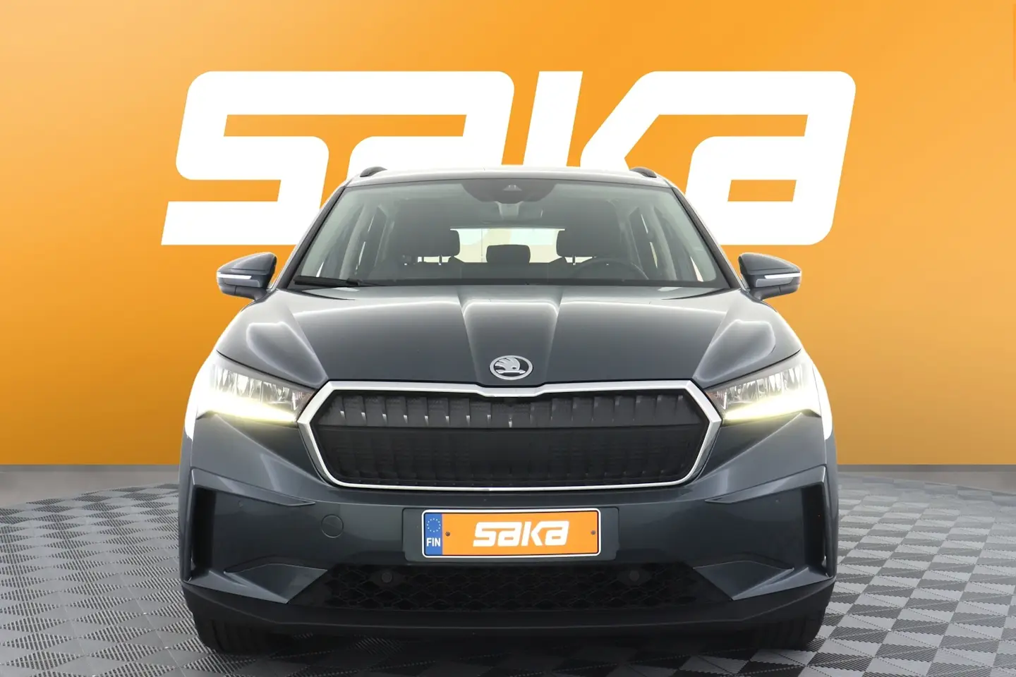 Car Image - 5xnCBnUjjXf2VUtVNMZV9M