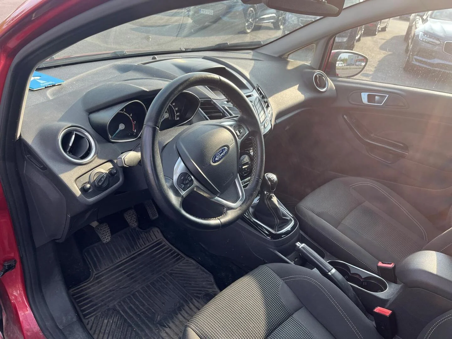 Car Image - 2luTr84l5aZ6Vc7SrqTS3v