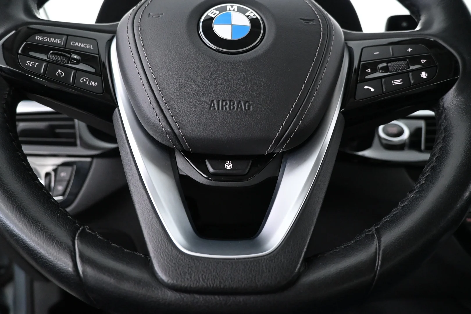 Car Image - 3YoNtDr6zqFoGACbyY2AQS