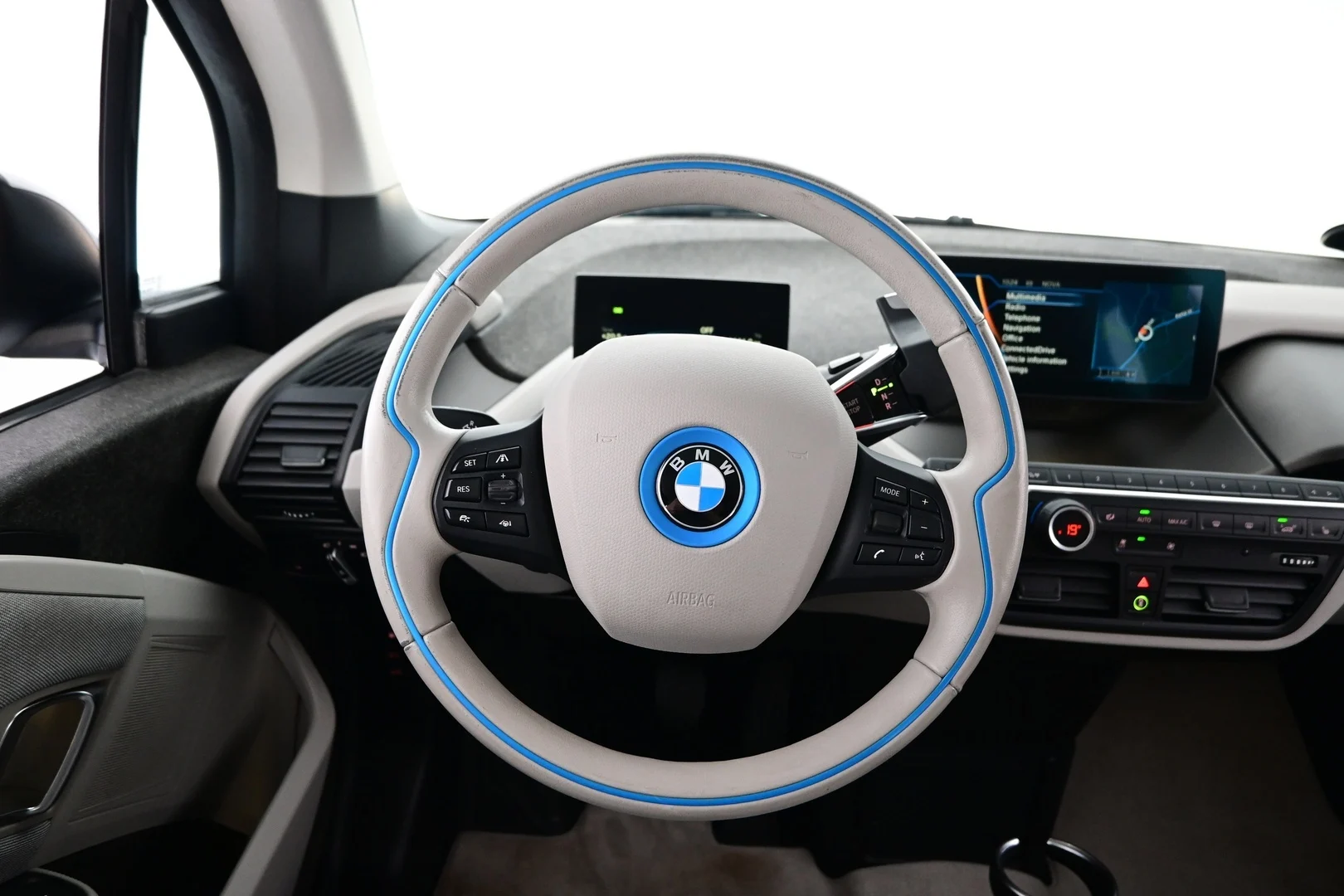 Car Image - 3XwyEWmh11ShP3gj2a0MlV
