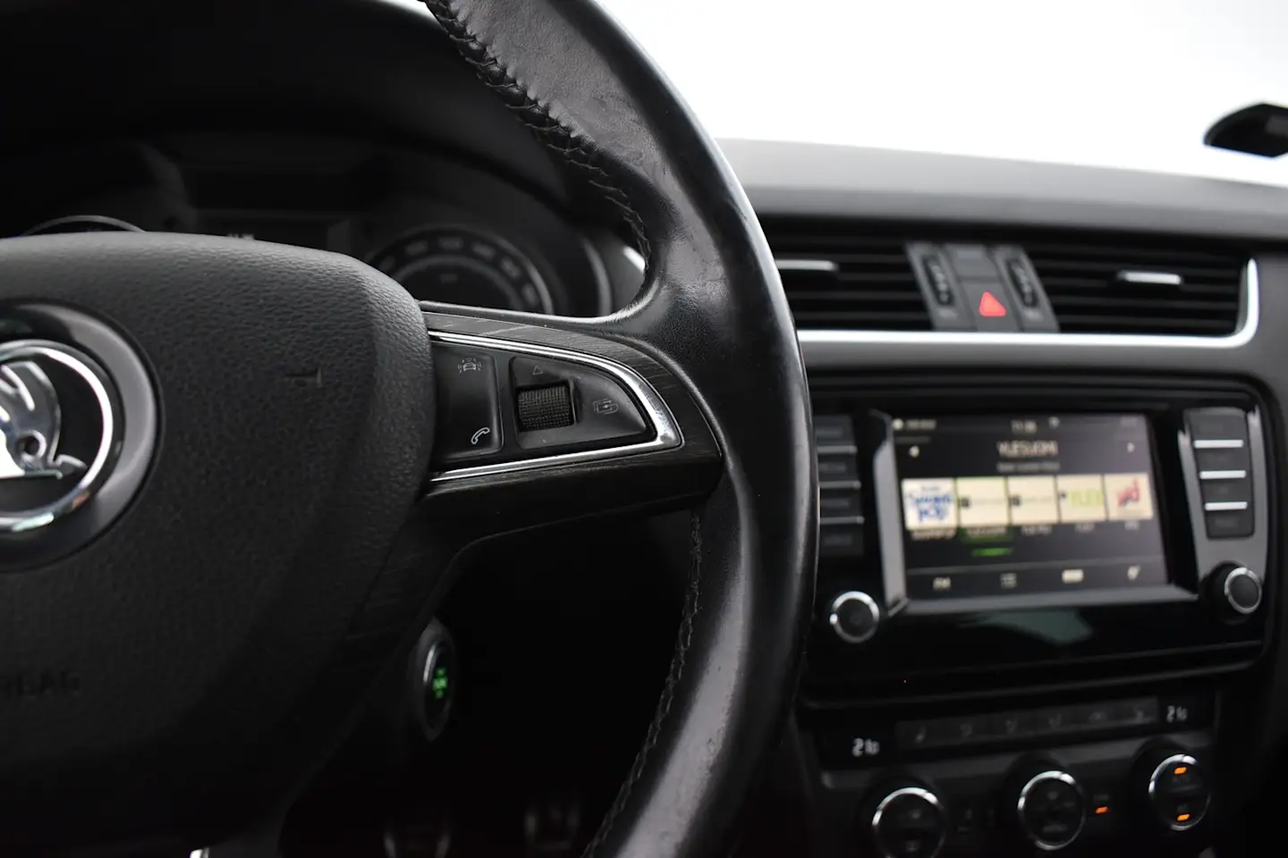 Car Image - 1nAtLMHwYULuf4UWOlViTM