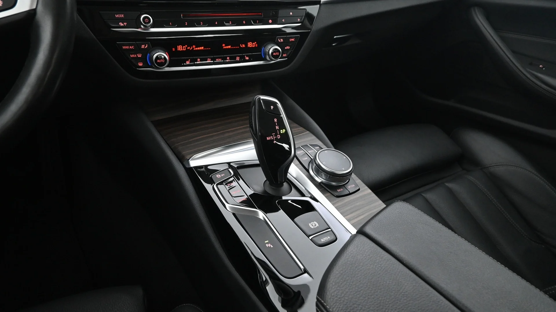 Car Image - 1APMFPkNTcxT2FmUV0gibf