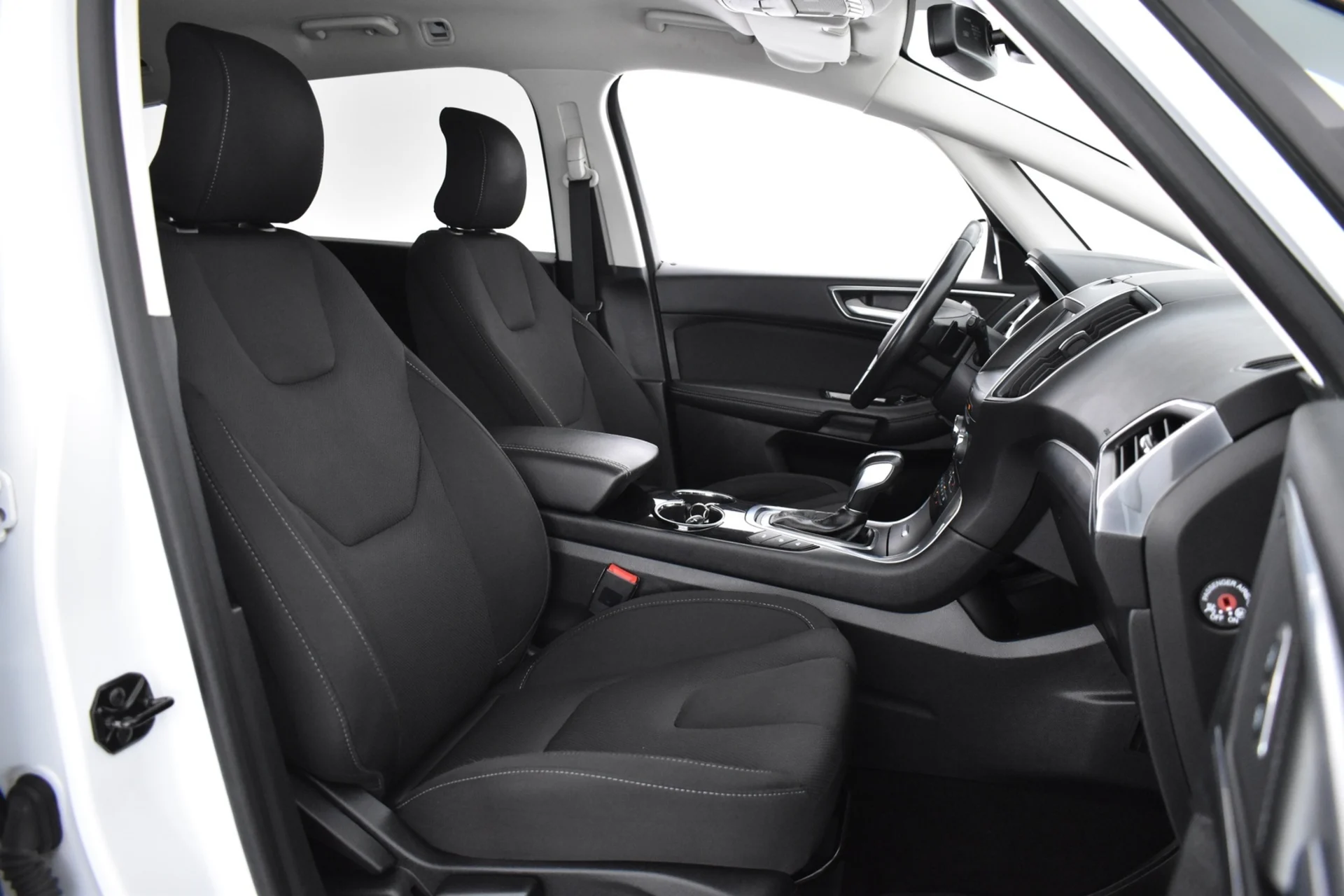 Car Image - bAo5caeL3b3eIEMPE7T9V
