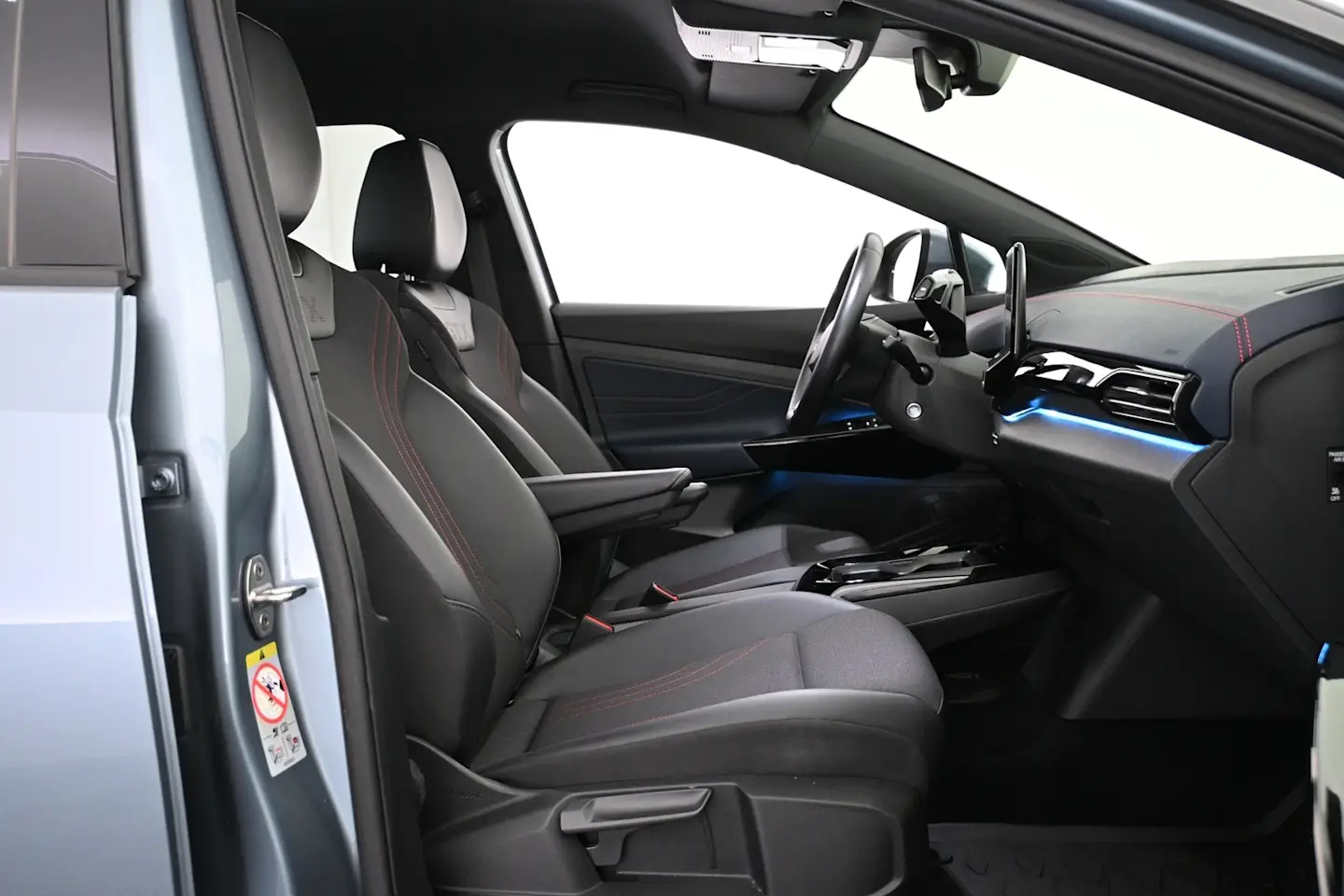 Car Image - 3Cjiie5sVMuBPGOM2HT31c