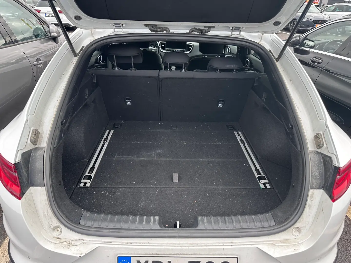 Car Image - 1NjVddsVdvfwiN3dbEWztP