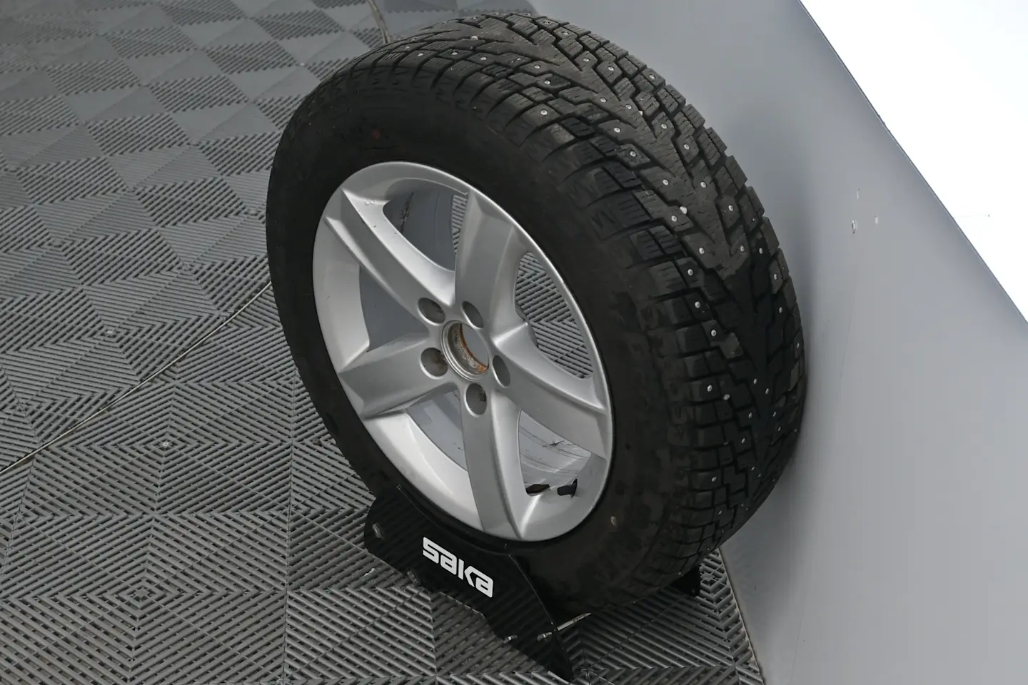 Car Image - 2E6jlw2vdJFrc3lSwAjnuu