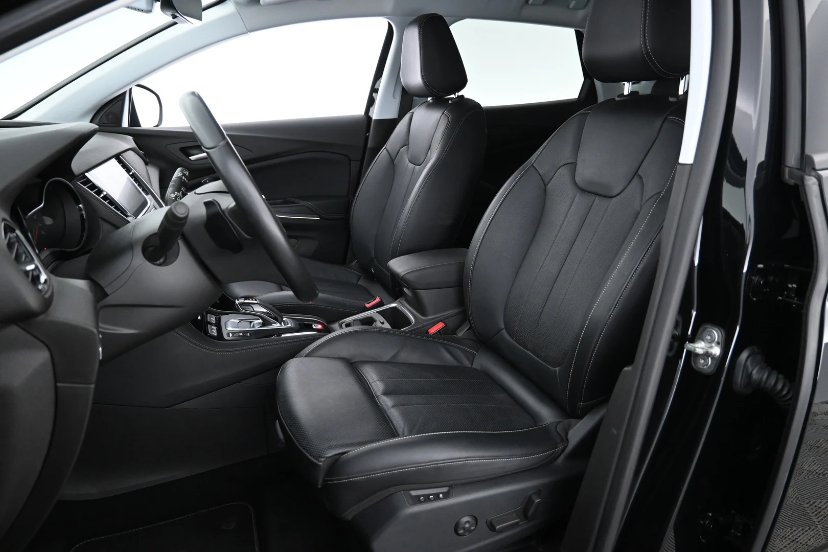Car Image - 4xC3UxecGyDJTocyyD9h7m
