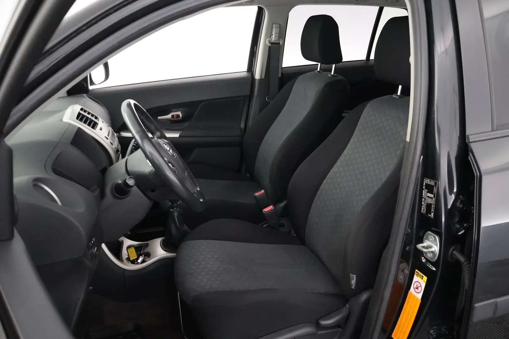 Car Image - 1PI52bHJ8EJa7rgqWoxKbf