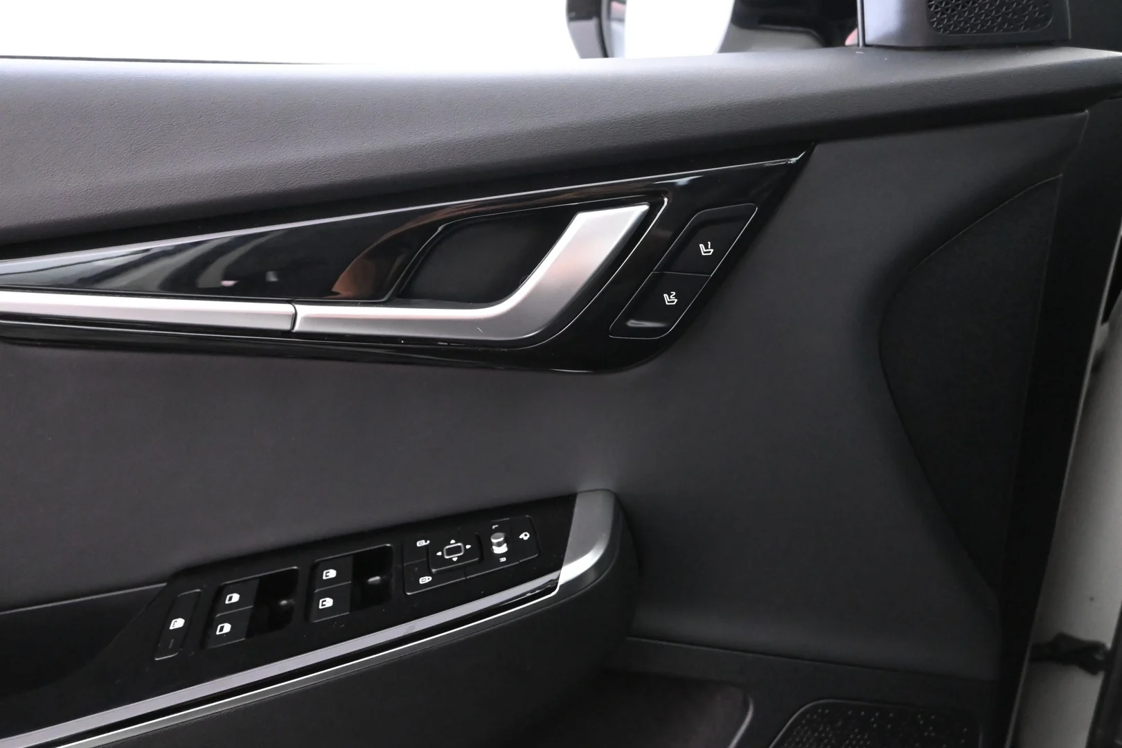 Car Image - 4q4lVleHhm9e7UNQAEmQlr