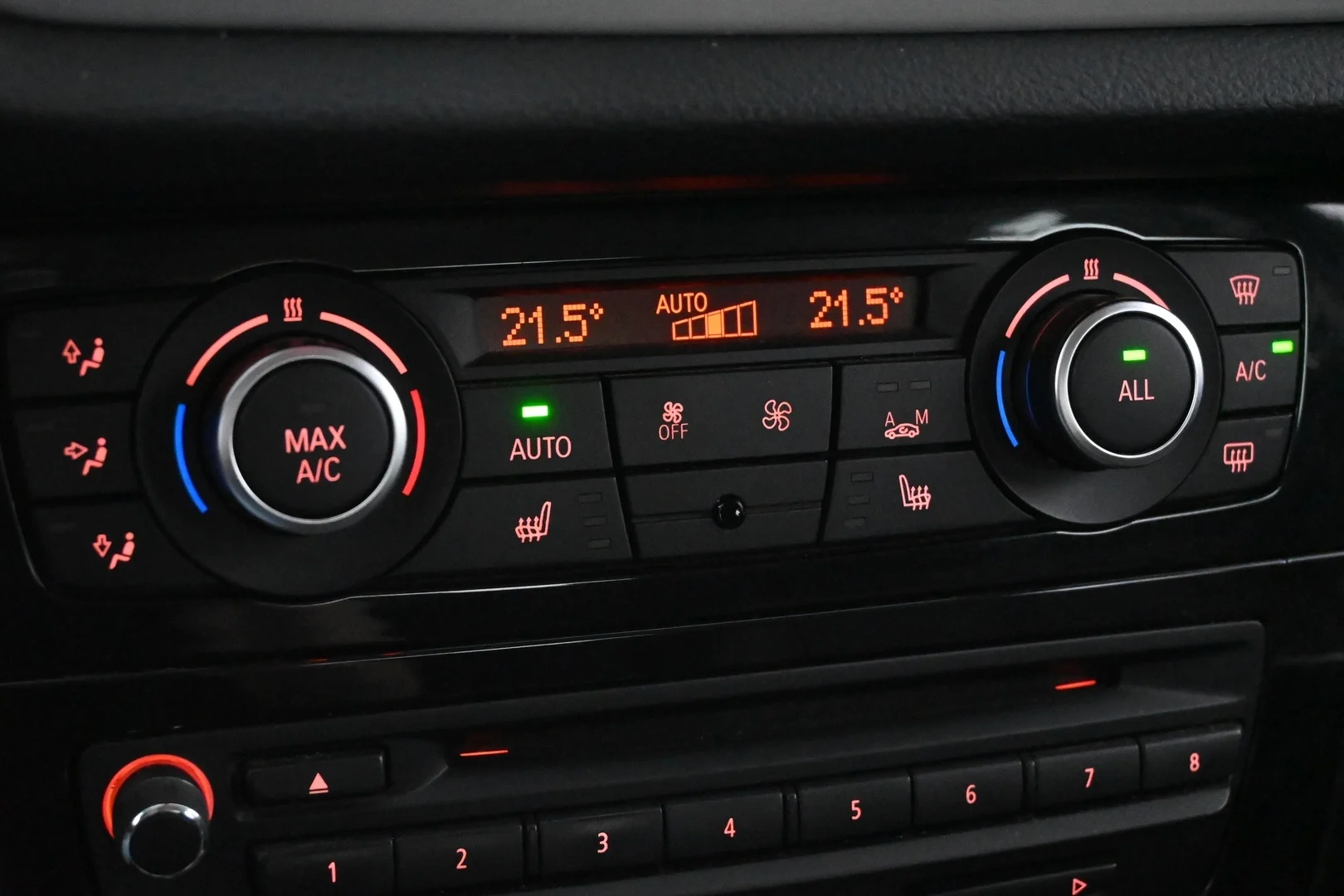Car Image - 1cPfhNLb6ttVaW7sIrtE0i