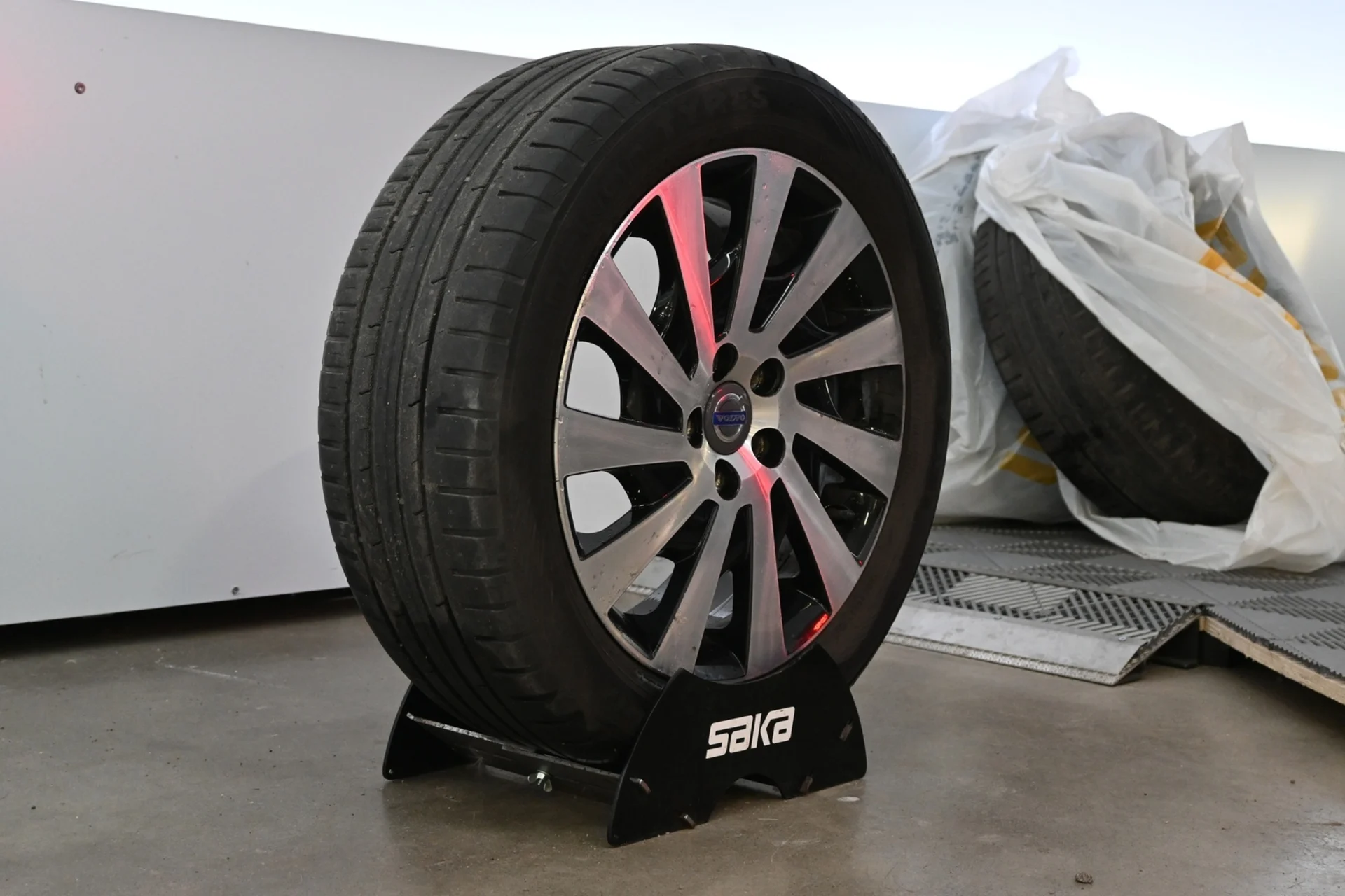 Car Image - 6ZVkwlAdicvEfPTMMMdwH3