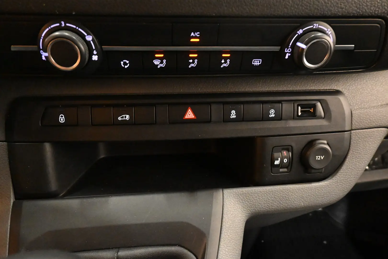 Car Image - 6mtU7L5LsHrQFibshwtaHF