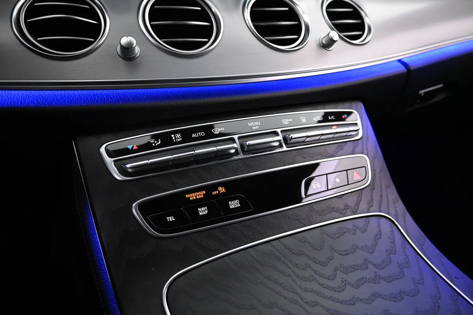 Car Image - 61ihf2mwIB5K1kNSJaEJxU