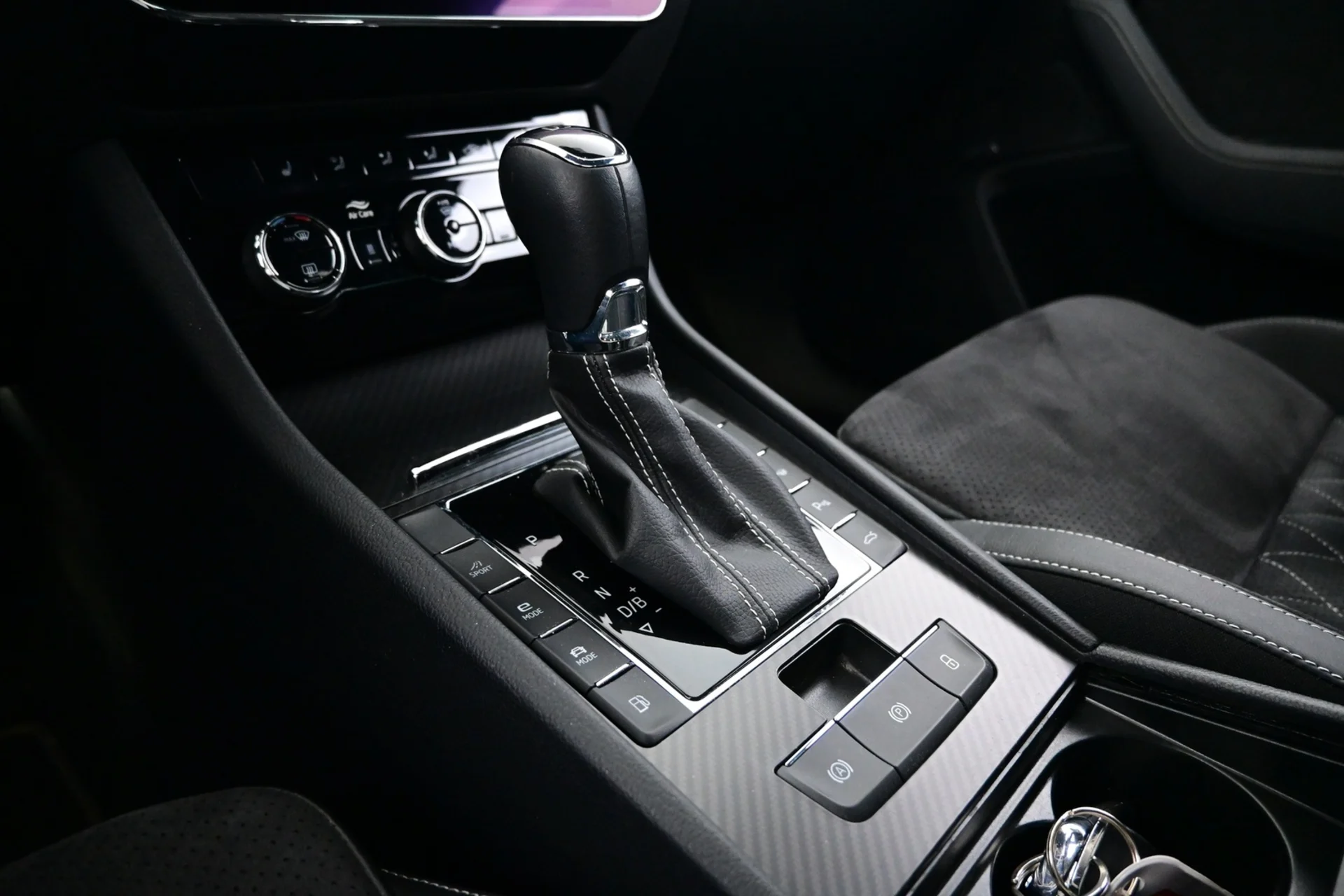 Car Image - 6ziZrS8N9Ews4MW5MIl2Pa