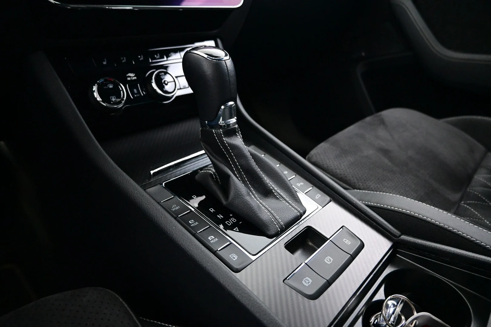 Car Image - 6ziZrS8N9Ews4MW5MIl2Pa