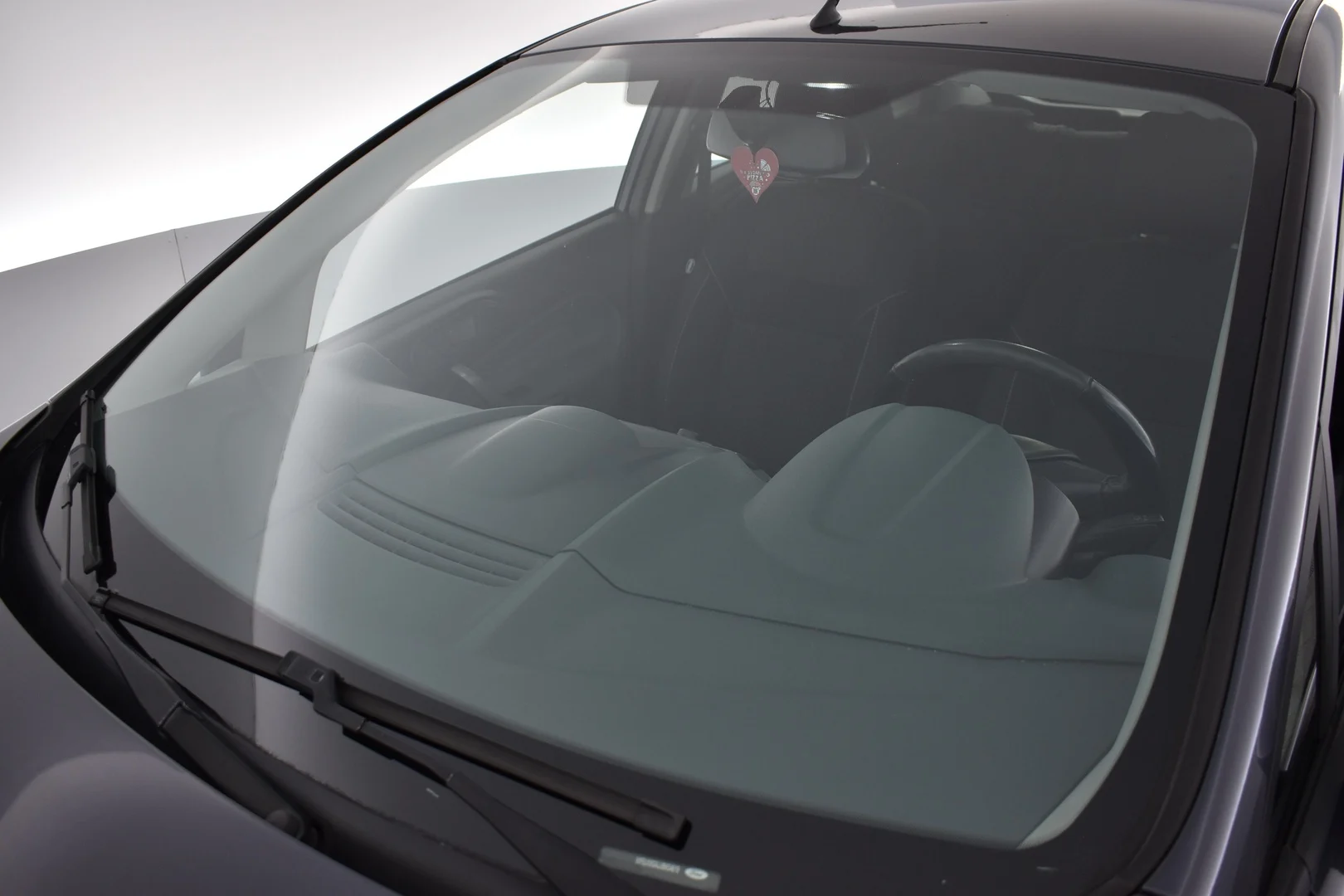 Car Image - 6sYMQoZiJL4QBkhX8b6l0p