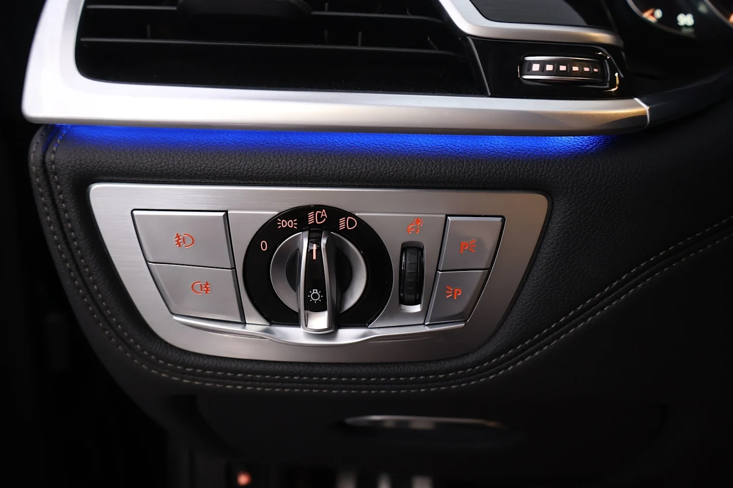 Car Image - 5uvNpdPGJk4B92owCagHs5