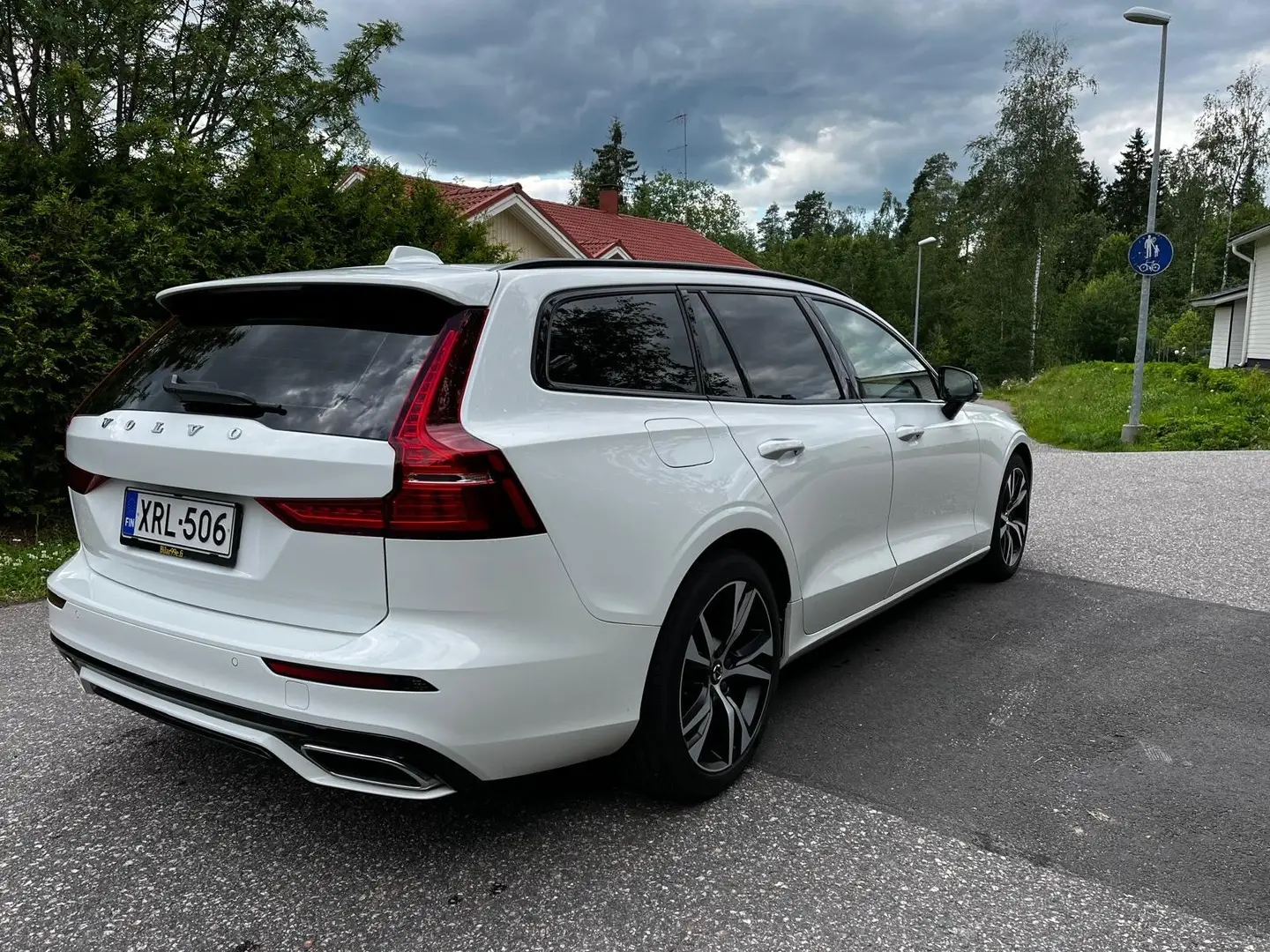 Car Image - 2FUlY5gytT7P2KQCFf99Nx