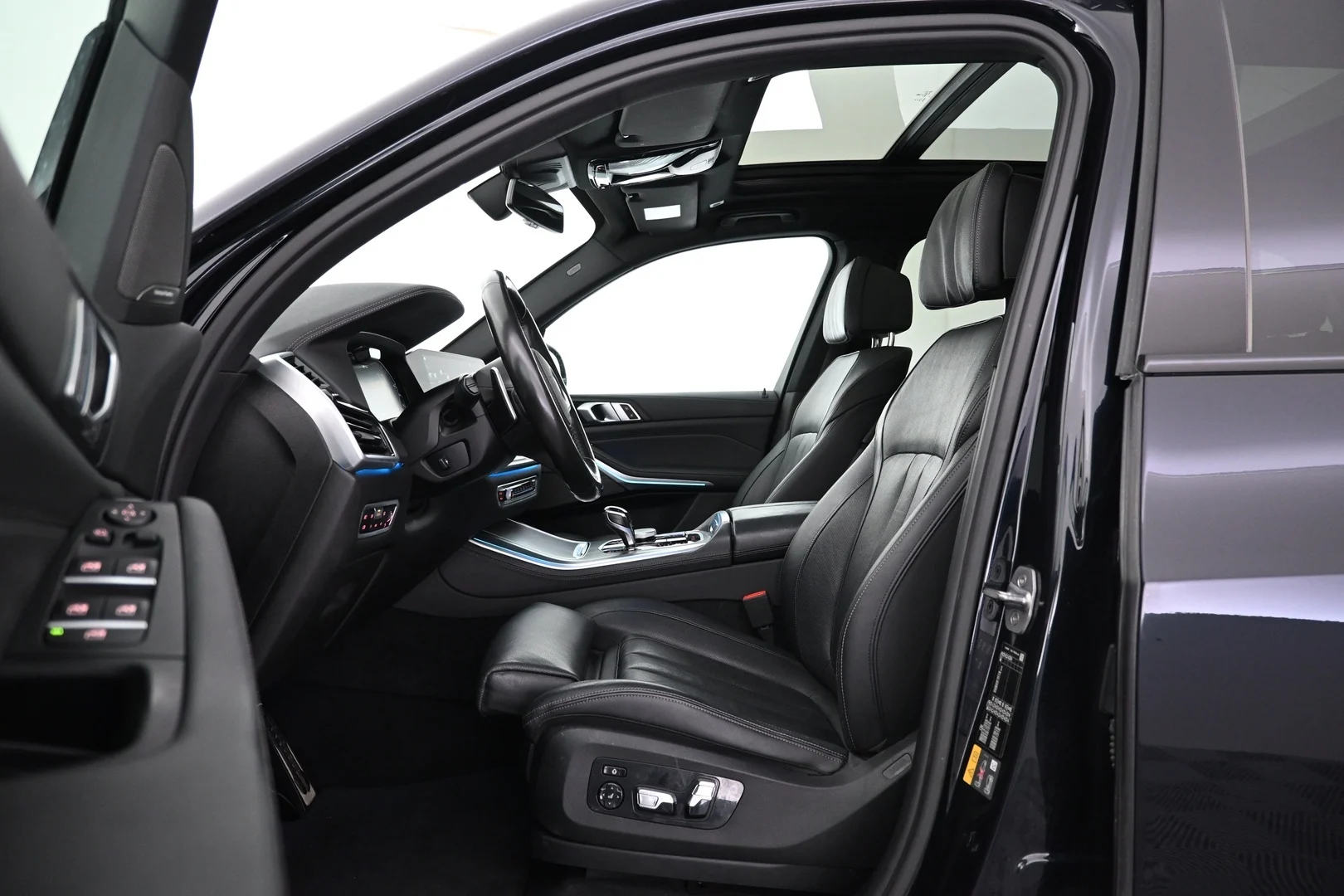 Car Image - 2TzZ6Kj2YakfY5zkCVyrWe