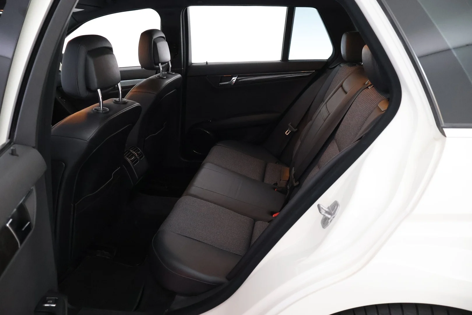 Car Image - 2rnTQnQ5uqwH0UiTaXmgAN